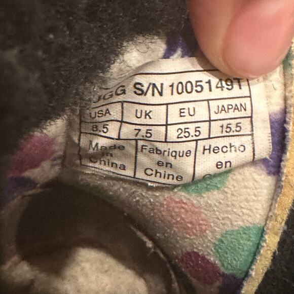 UGG Gemma patent leather boot sz 8.5 Black Patent Leather Uggs - Picture 9 of 9